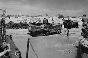 US Coast Guard unload supplies Sicily