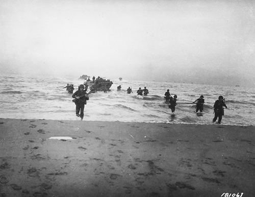 143 Infantry Regiment ashore