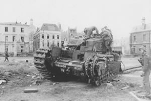 Germans inspect damaged tanks