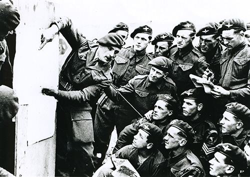 Briefing before the raid