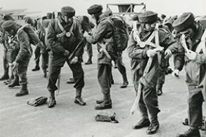 Paras prepare for take off