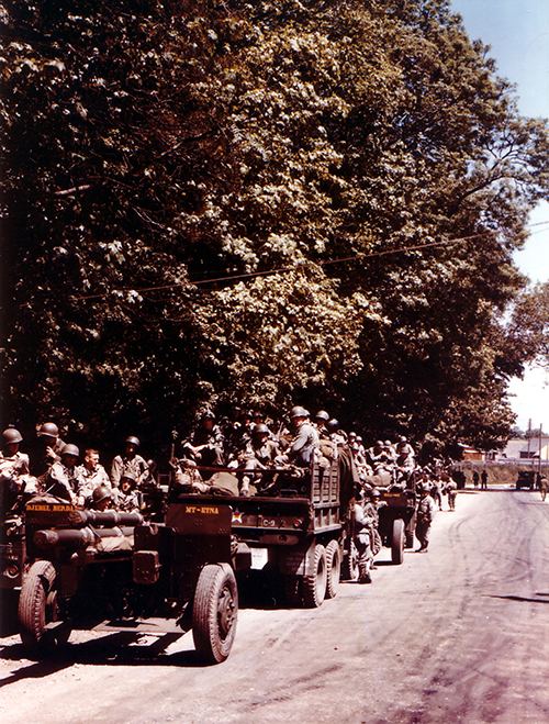 Gunners of the 32nd Field Artillery Bn