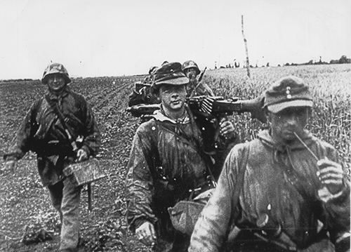 German Machine Gun Crew