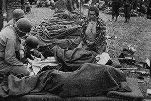 Browse American Medics help French civilians