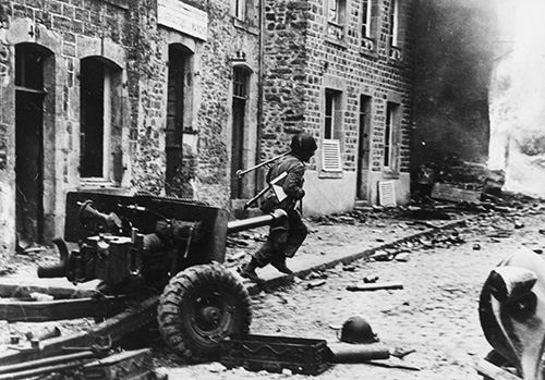German anti tank gun knocked out