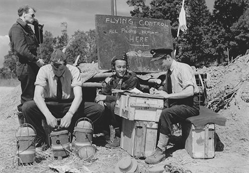 Flying control personnel