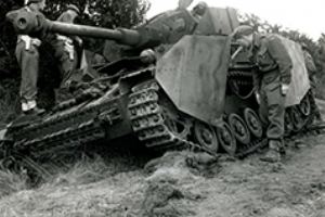 Browse German PzKpfw IV Ausf H tank