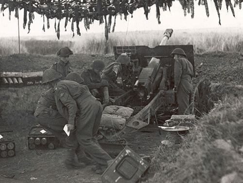 A 25 pounder of the 49th Division