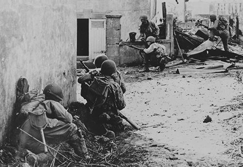 American Infantry involved in street fighting