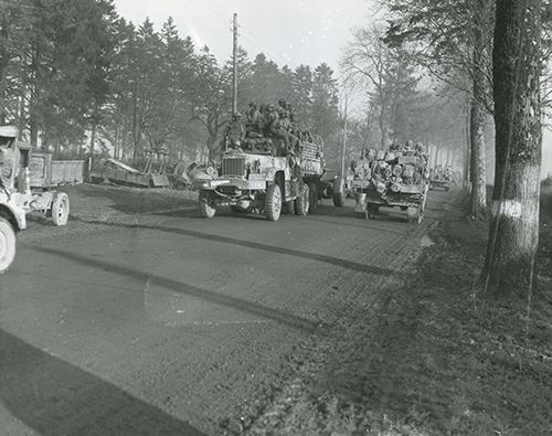 African-American soldiers of a field artillery unit
