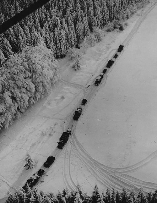 A transport column moves up through the snow
