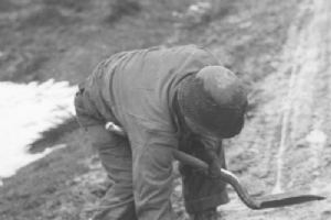 An engineer of 1st Squad, 2 Platoon, 2nd Engineers