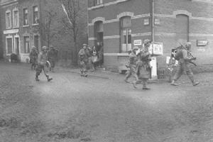 1st Battalion of the 506th PIR march Northwards
