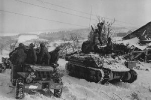 US troops look for parachute drop of supplies